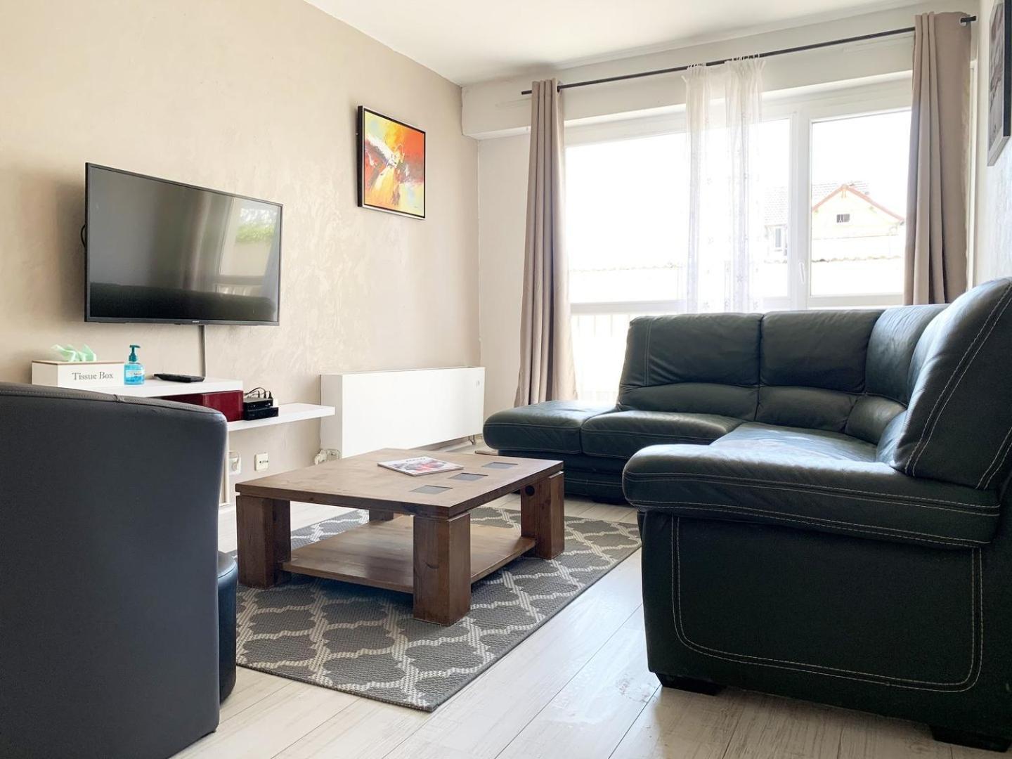 Le Mainvillois - Parking Included Apartment Mainvilliers  ภายนอก รูปภาพ